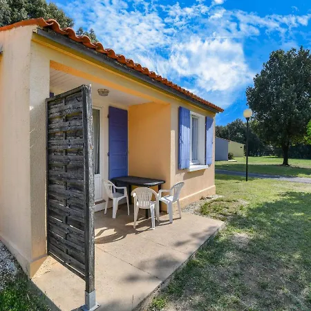 Сasa de vacaciones Gite In A Holiday Park With Pool